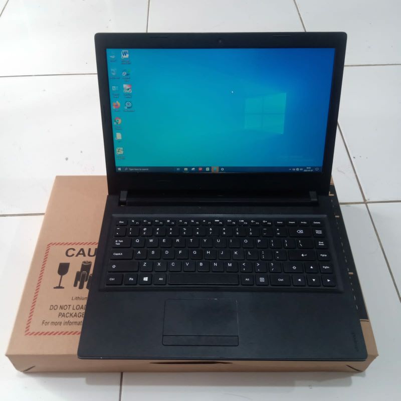 Laptop Lenovo ideapad 100 Core i3-5200U Ram 4GB/500GB HD graphic 5500 Windows 10 Layar 14 inch