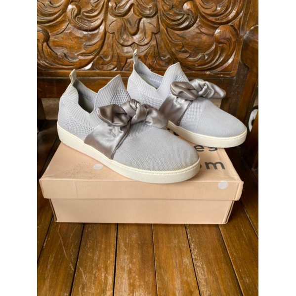 preloved sepatu amanda jane