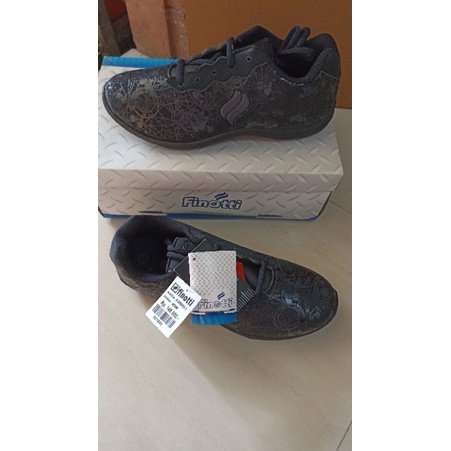 Sepatu Sekolah Full Hitam Finotti