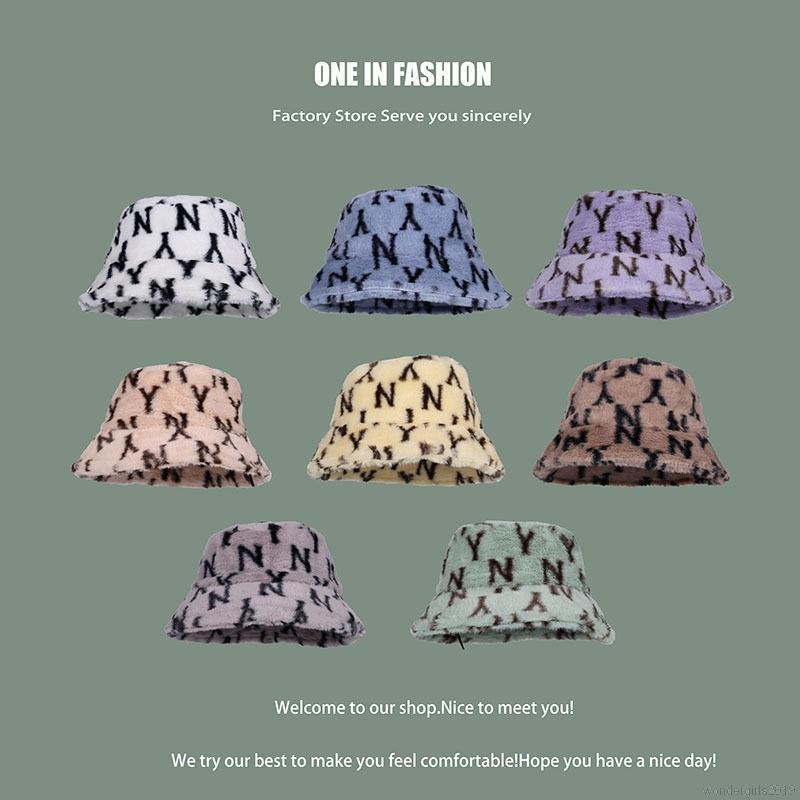 Topi Bucket Motif Tulisan Bahan Plush Wol Domba Tebal Hangat Gaya Retro Korea Untuk Wanita