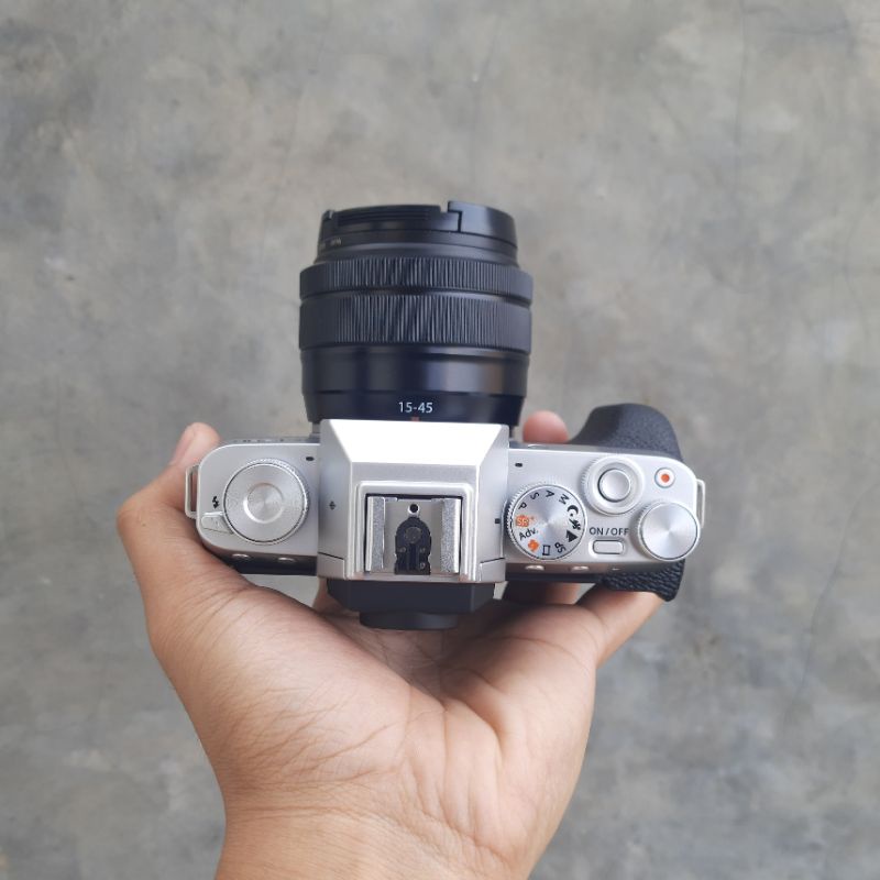 FUJIFILM XT200 X-T200 15-45MM MULUS LIKE NEW BUKAN XT2 XT1 XT20 XT30-7