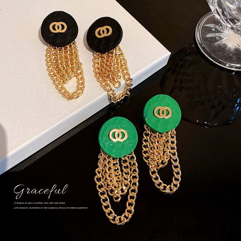 Rantai logam retro lingkaran ganda yang unik anting-anting perempuan musim panas niche desain temper