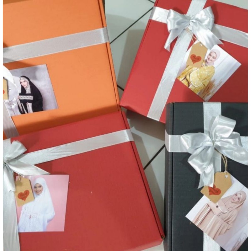 

Box hampers parcel kado gift mukena idul fitri lebaran ramadhan special ramadhan