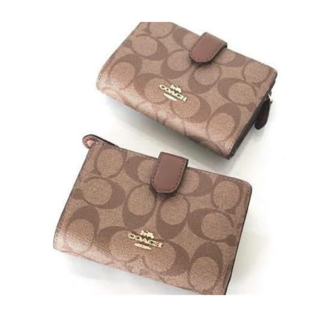 Coach medium corner wallet