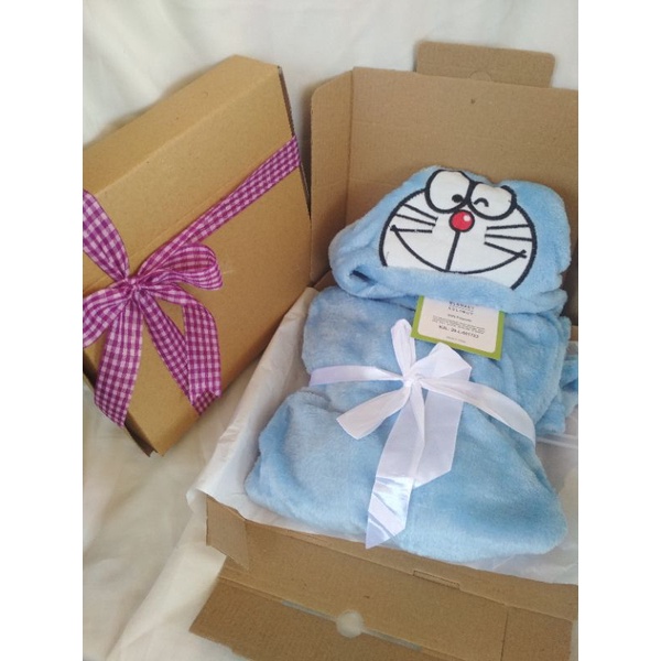 

hampers baby selimut bulu import halus. free box cantik