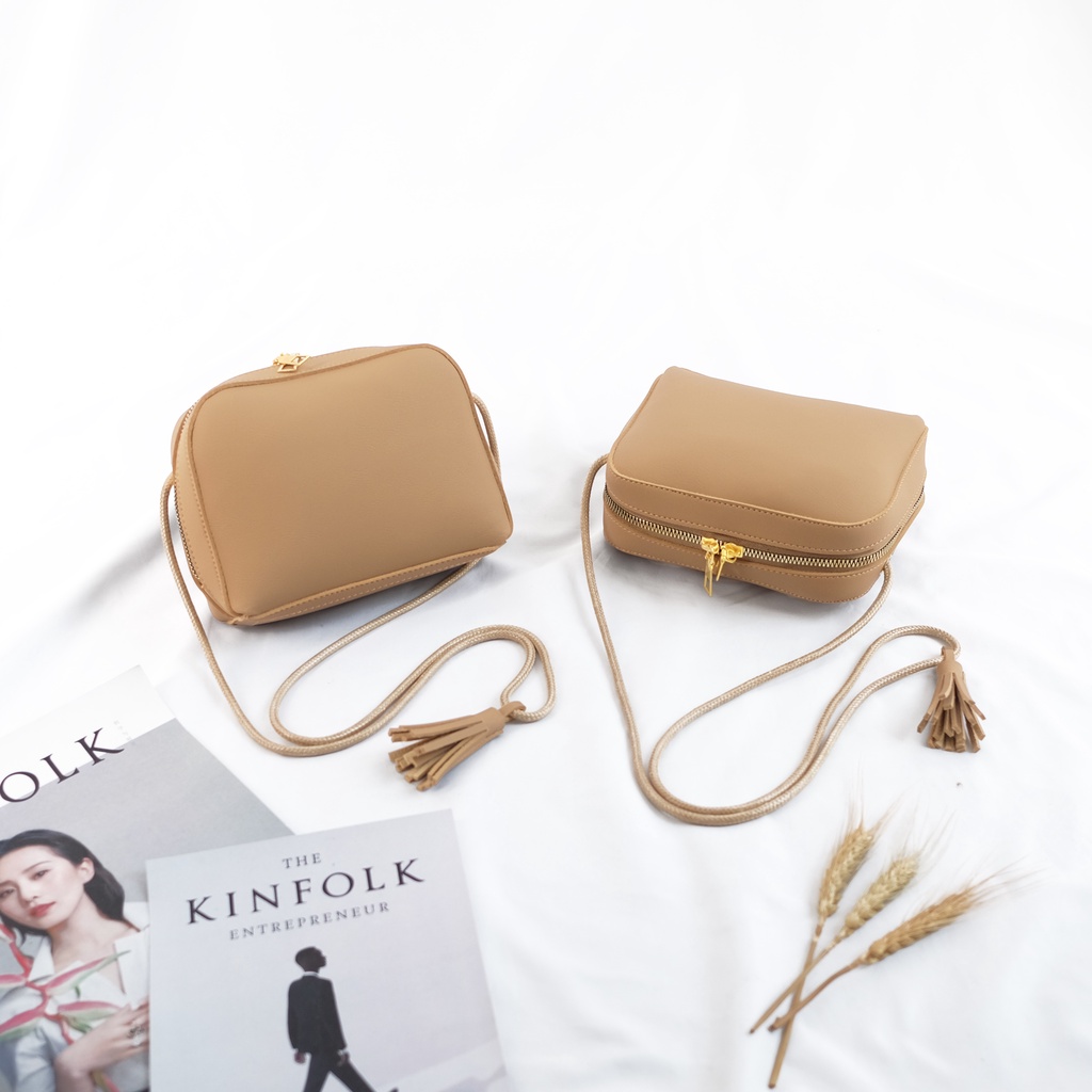 Slingbag Square Nattaya - Tas Selempang Wanita