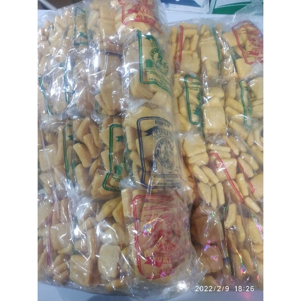 

Kerupuk Tahu Pinokio isi 24 pcs