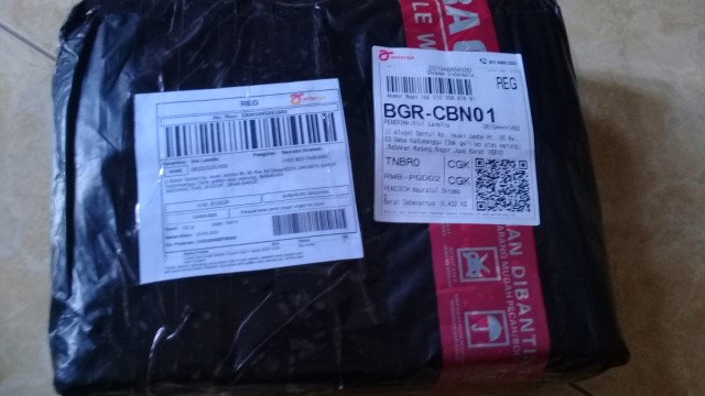 Lunch Box Kotak Makan Yooyee Grid 4 Sekat #578 Anti Tumpah