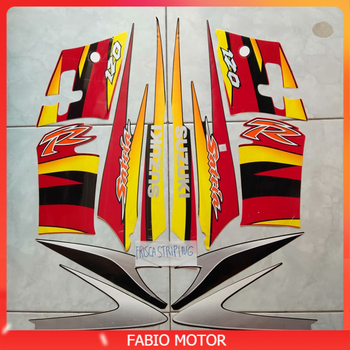 striping satria hiu merah hitam