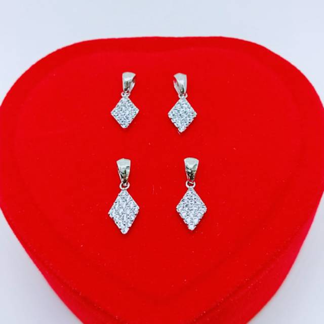 Liontin kotak/buah kalung mata diamond putih kilau full perak 925/silver lapisan emas putih murni.