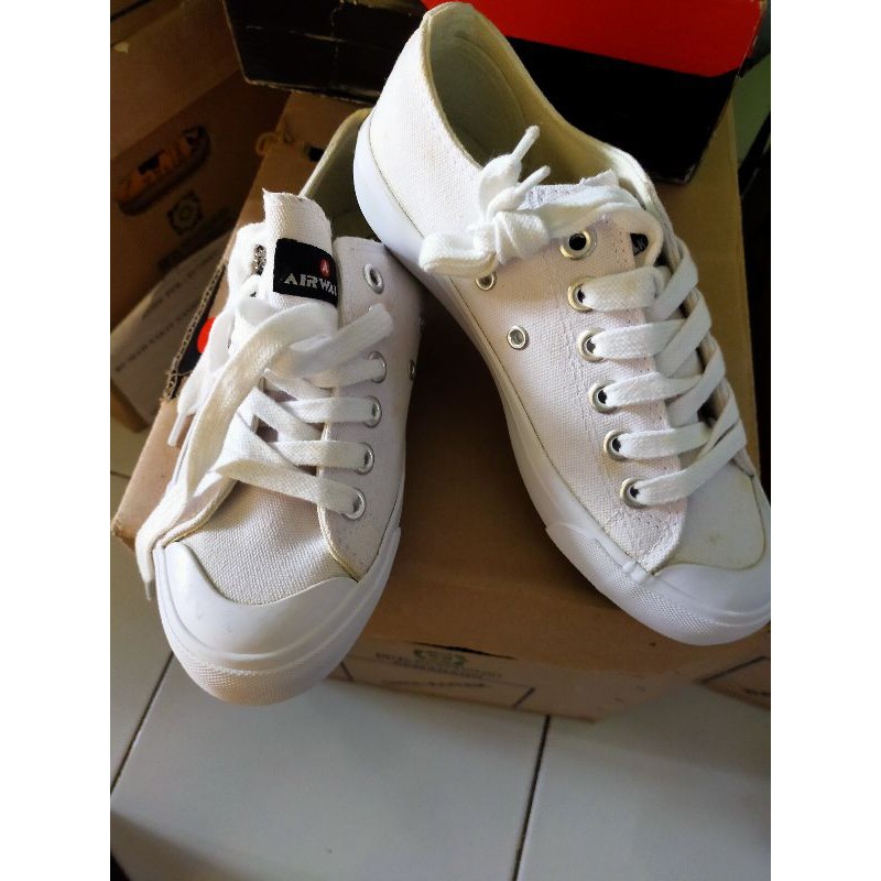 sepatu airwalk aiw new basic canvas low uk 36