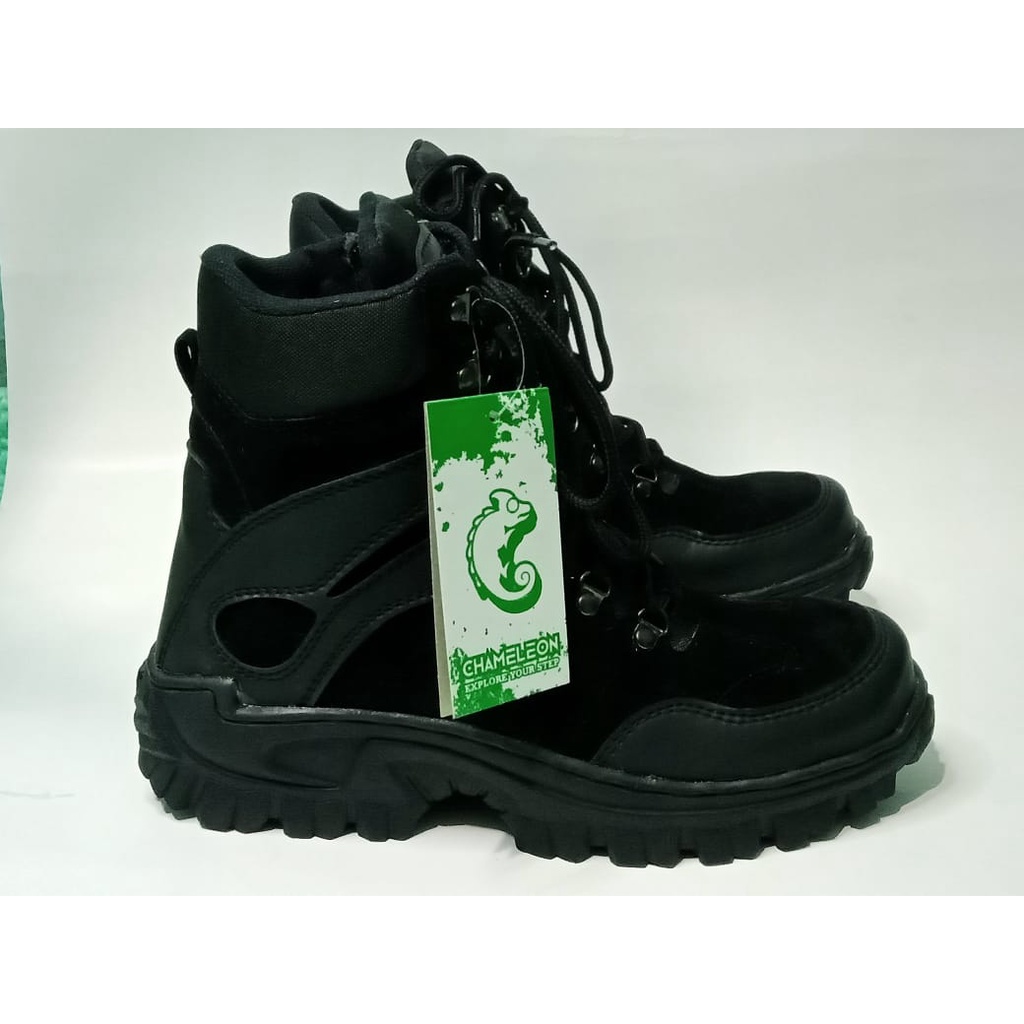 SEPATU SAFETY GUNUNG PRIA/WANITA CET 7 INC