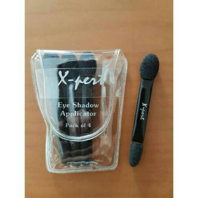 X-pert eyeshadow applicator