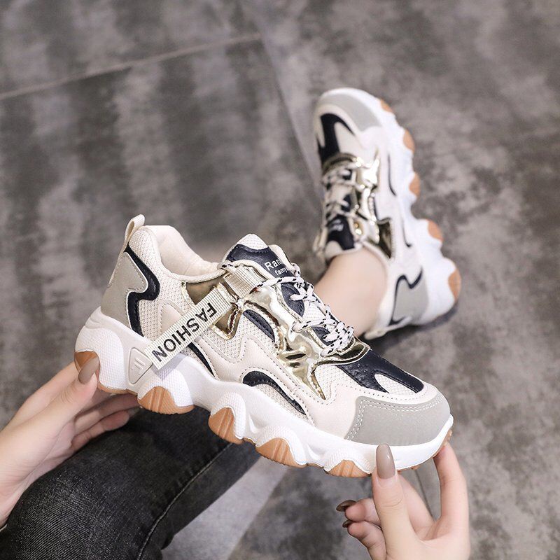 Sepatu Fashion Wanita Import Motif Korea Style | Sepatu Wanita Olahraga Import Warna Putih dan Cokla