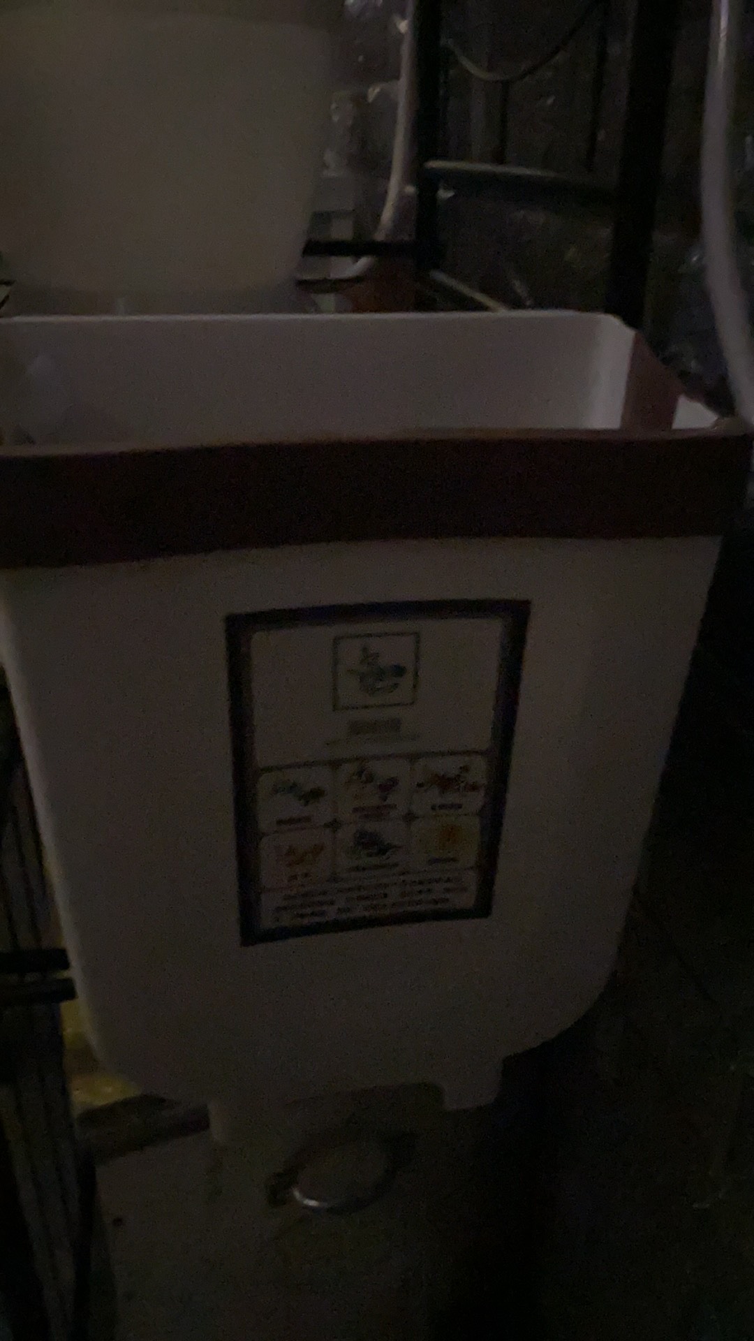 Foldable Tempat Sampah Tong Sampah Lipat Gantung Dapur Toilet