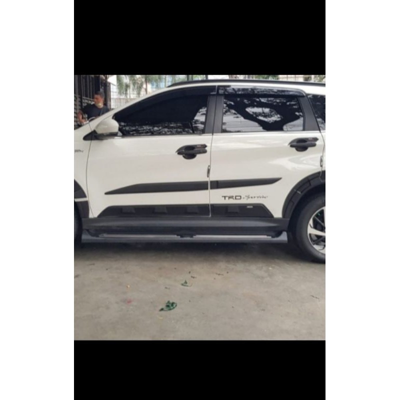 Over Fender All New Rush Dan Terios Model Rock Ford