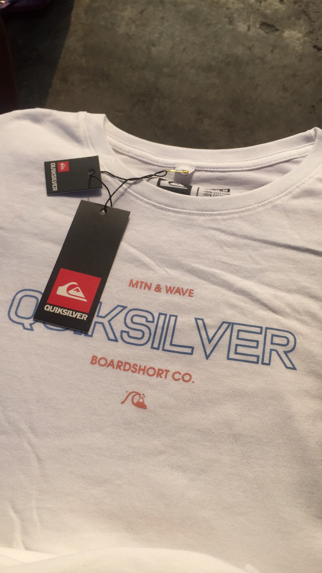 Kaos Distro Skate & Surf High Quality Adn065