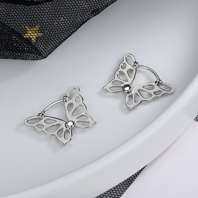 Anting Hoop Bentuk Butterfly Model Hollow Untuk Aksesoris Telinga Wanita