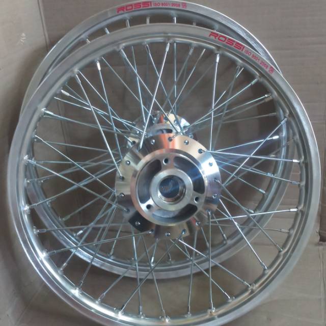 Pelek motor satria fu