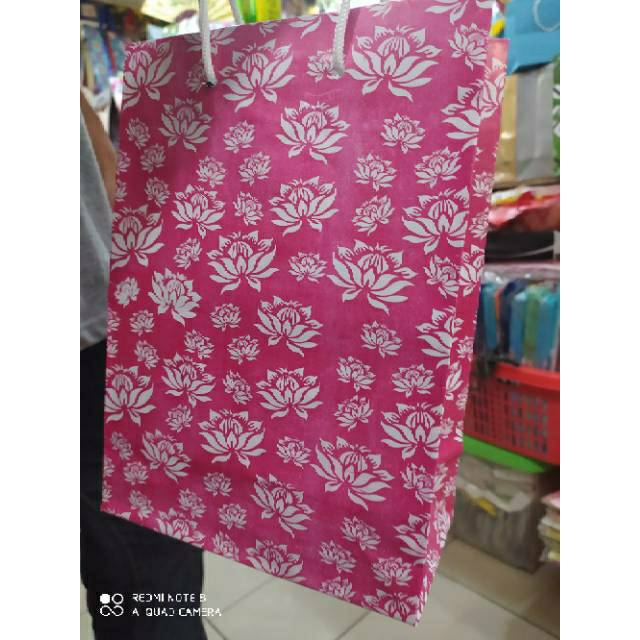 

Paper bag buku kembang isi 12pcs terlaris dan termurah new model