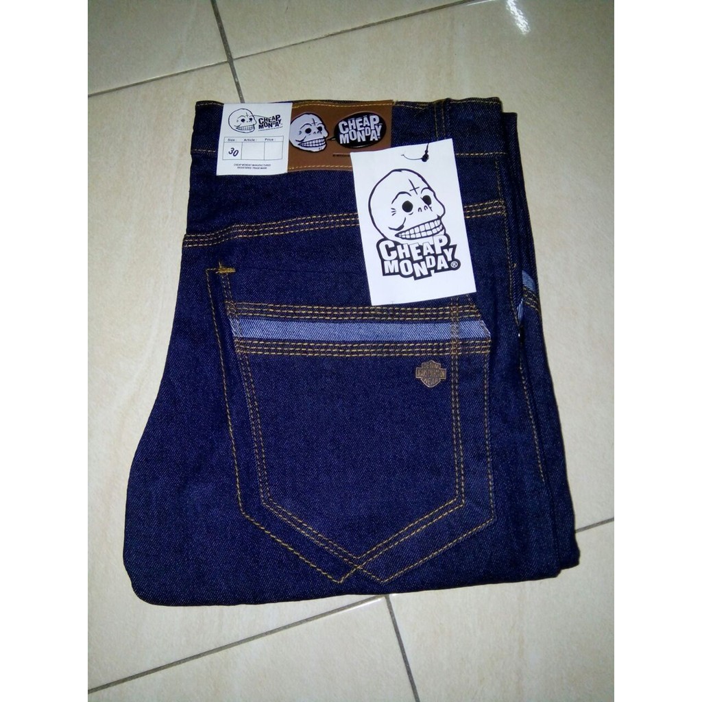 

Jeans Pensil Laki Uk. 28-33