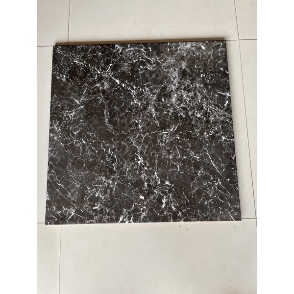 Kramik lantai Glosy UK 60x60 ASKAR