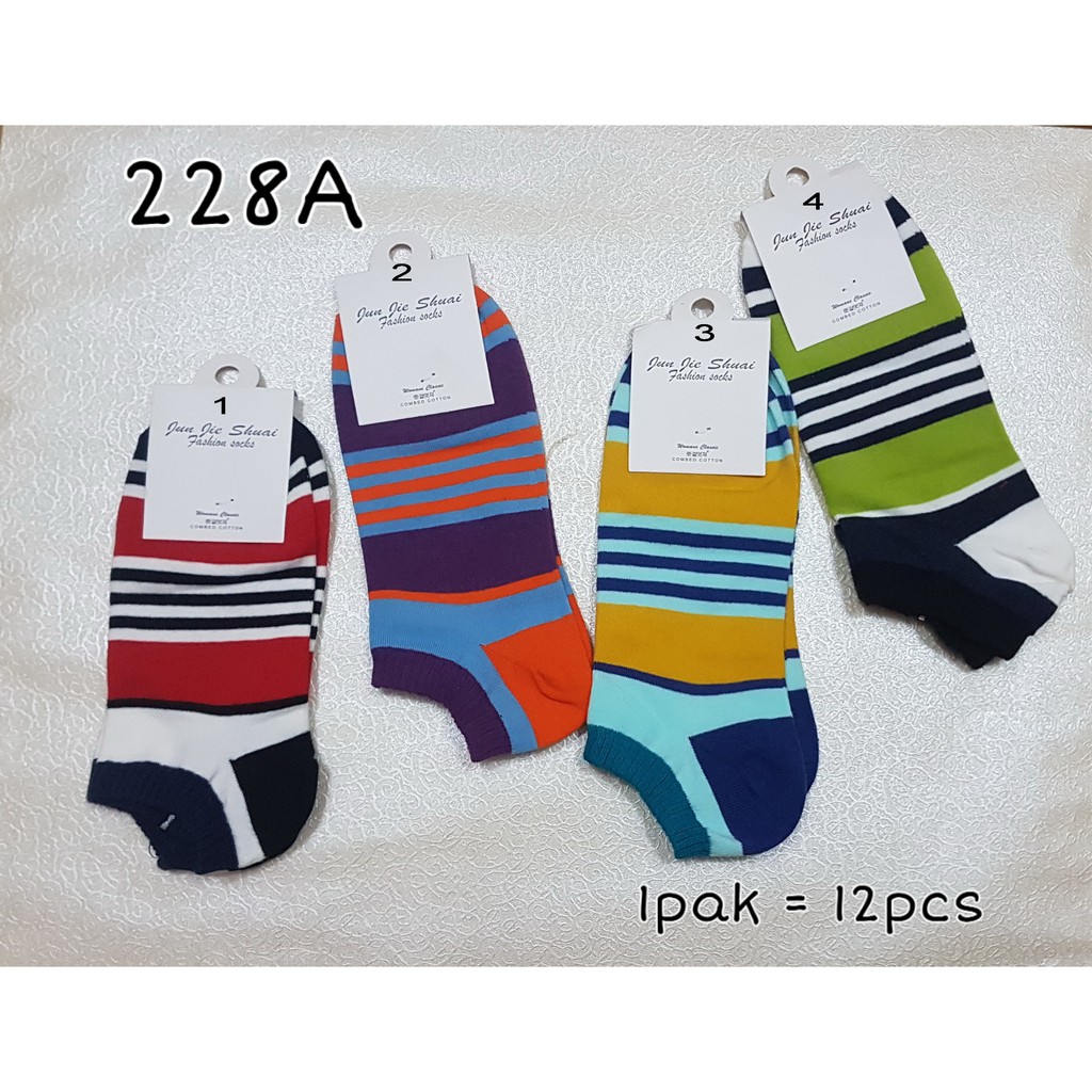 kaos kaki wanita garis 228a