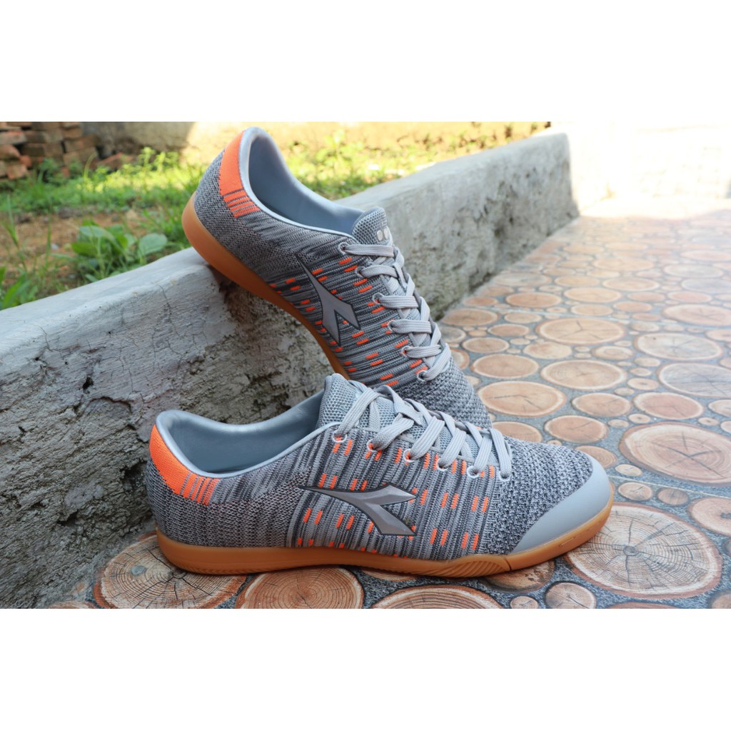 Sepatu Futsal Diadora Dekker DIAFG80908GO Grey Original Size 44