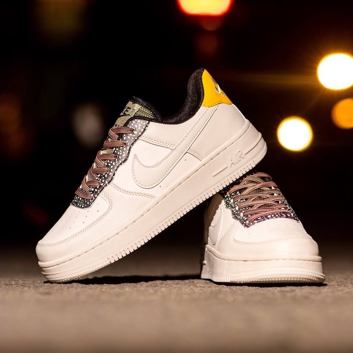 NIKE AIR FORCE 1 LOW FOSSIL CREAM YELLOW (ORIGINAL) TERMURAH  BNIB / SNEAKERS / SNEAKERS ORIGINAL / 