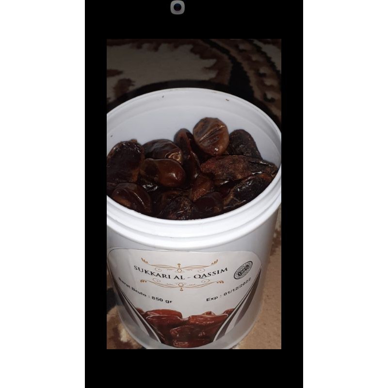 

kurma Sukkari Al- Qassim