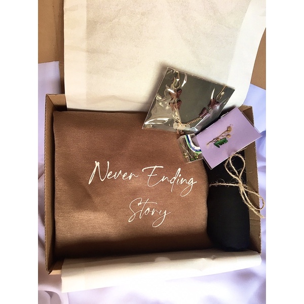 

Hampers sweater Gift Box Wisuda Ulang tahun Hadiah