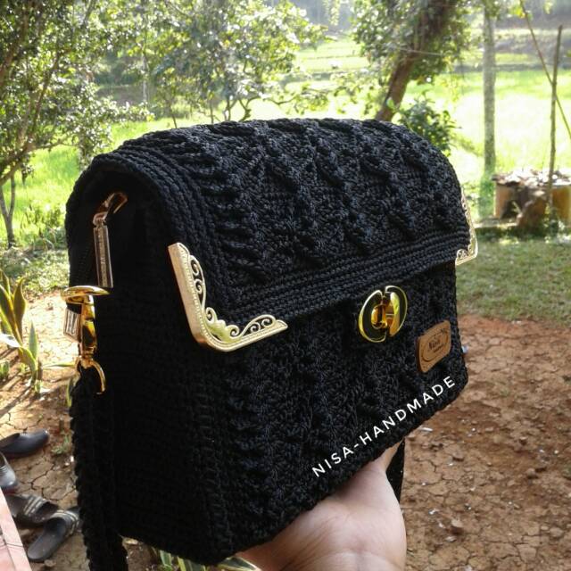 Tas rajut pesta