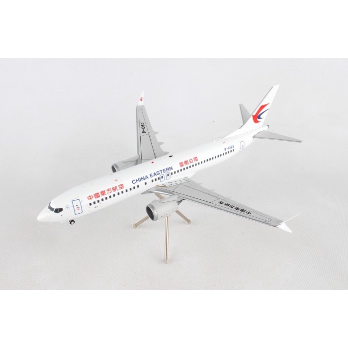 Gemini Jets China Eastern B737 MAX 8 B-1383 1/200 Scale