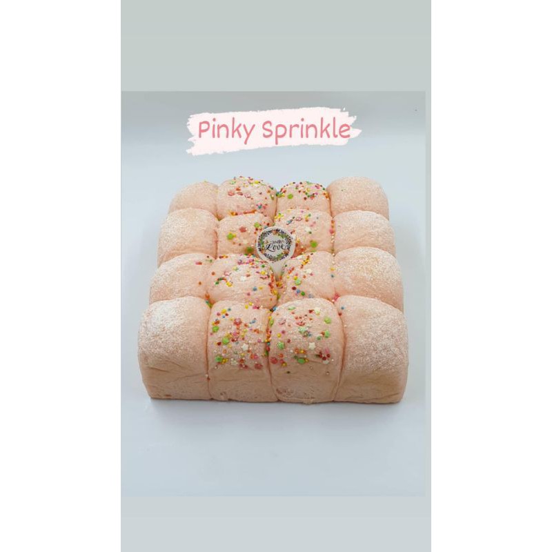 

Pink Sprinkle Japanese Milk Bun / Buns / Bread / Roti Kasur