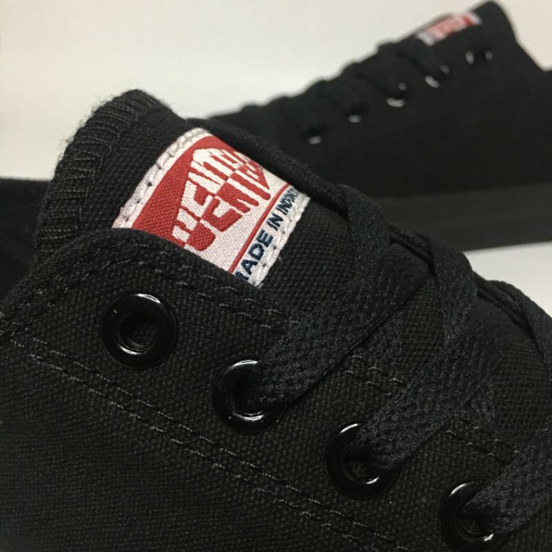 VENTELA BASIC LOWCAT FULL BLACK