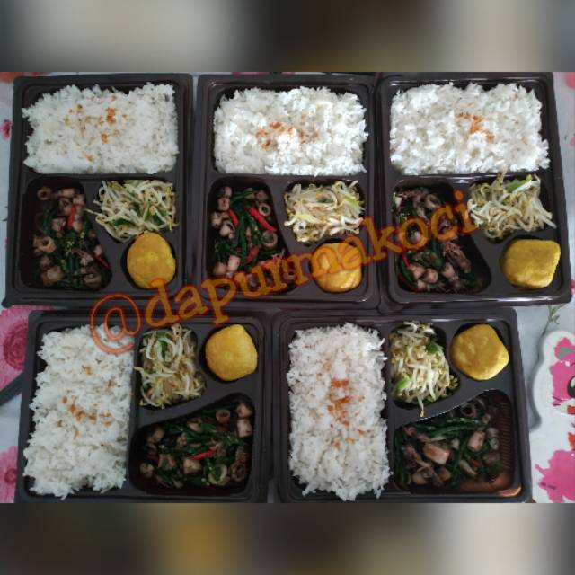 

Catering daily, Masakan rumahan cuma 15.000