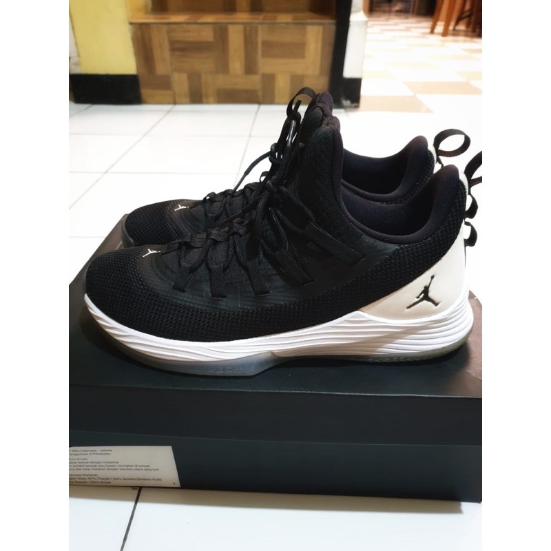 PRELOVED Sepatu Nike Air Jordan Ultra Fly 2 Low Original