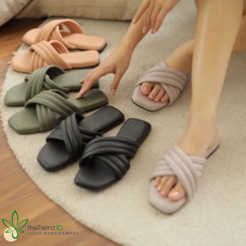 Sandal Wanita Remaja Yang Lagi Trending/Sandal Cewek Model Terbaru COD