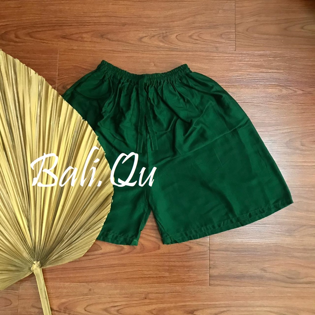 Celana Pendek Polos Jumbo Bali-HIJAU TUA