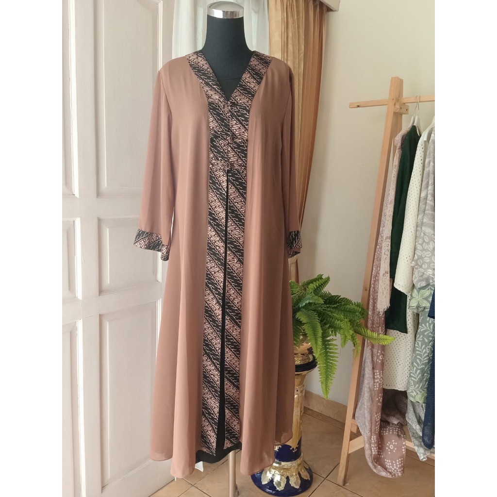 Outer Abaya kombinasi batik
