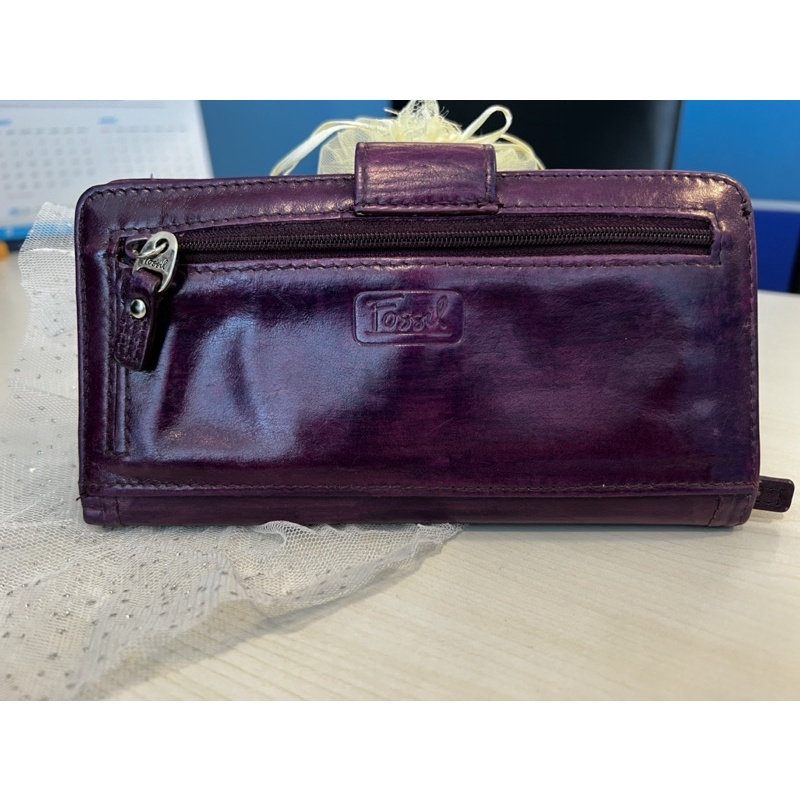 dompet fossil panjang