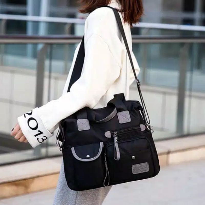 TAS SELEMPANG WANITA KERJA MELLIE HITAM ANTI AIR IMPOR
