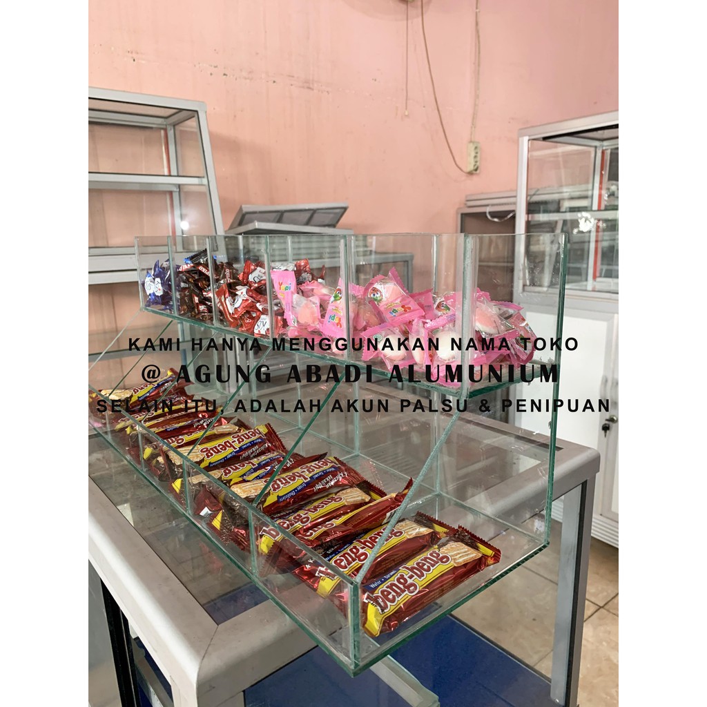 Etalase Kaca Rak Jajan Permen Cokelat Warung Frameless