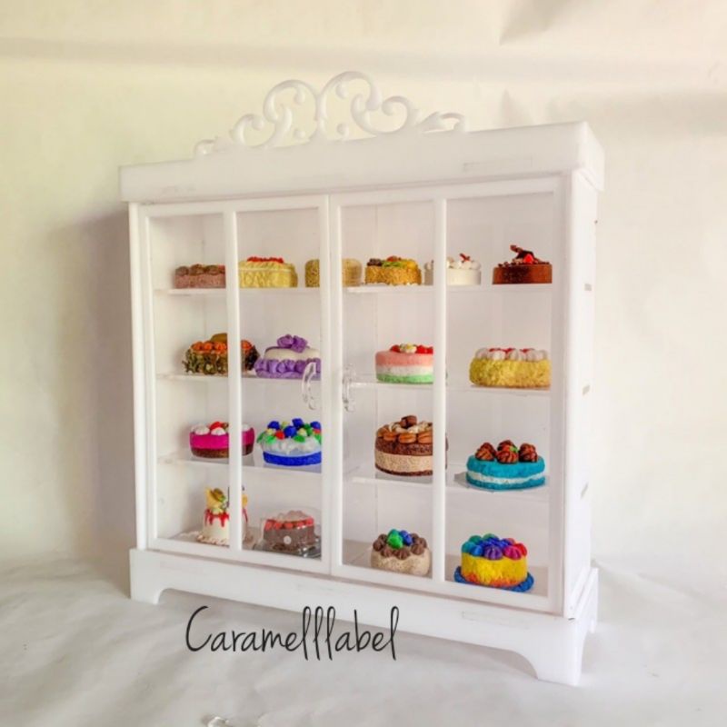 Miniature cake / tart / miniature Furniture almari