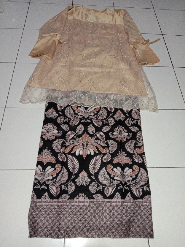 Kebaya Couple Batik Anjani | Set Couple Adara Brown | Sarimbit Terbaru Murah Kekinian Semi Prancis
