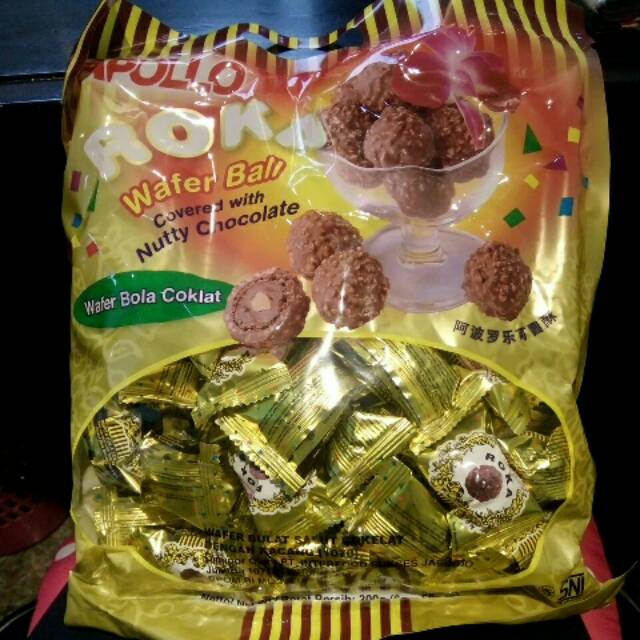 

ROKA WAFER BALL COKELAT