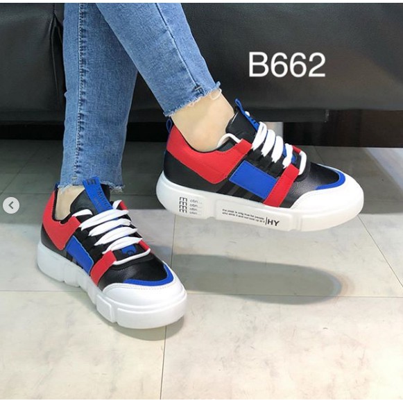 Sepatu Sneakers B662