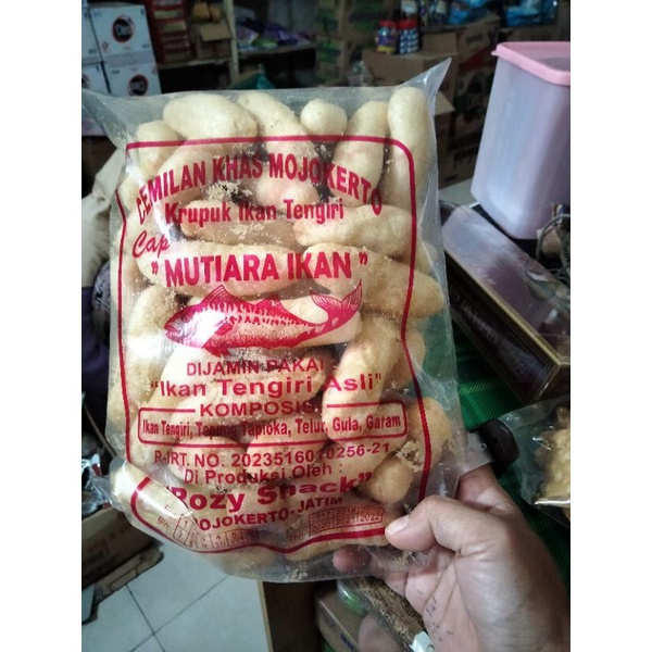 

KRUPUK IKAN TENGIRI / MUTIARA IKAN / ENAK GURIH