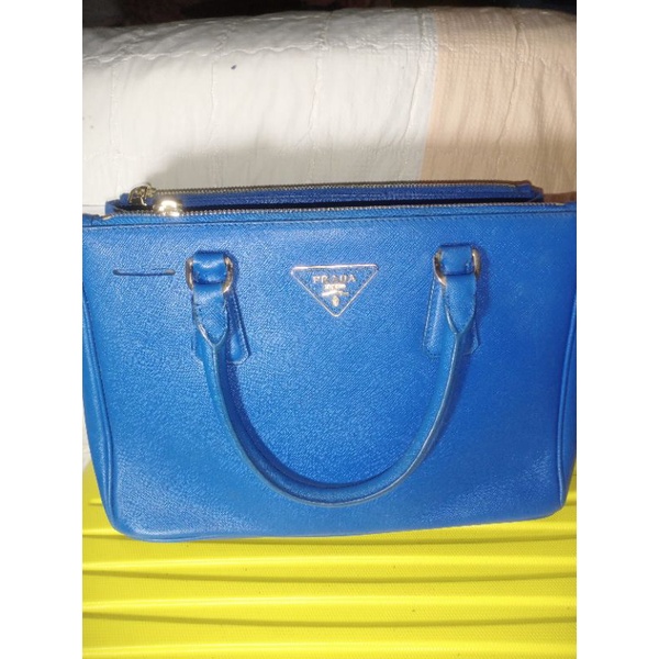 Tas wanita hand bag PRADA biru preloved