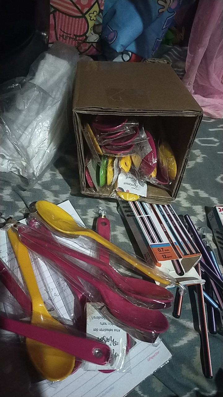 Sendok Melamin Warna  Plastik Free Kut